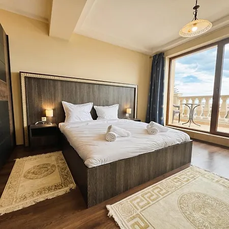 Апартаменти Elegant 1br With Sea Panorama - Argisht Palace Варна