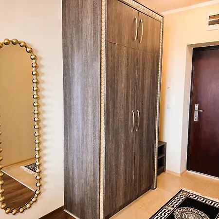 Elegant 1br With Sea Panorama - Argisht Palace Varna