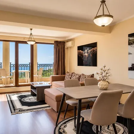 Elegant 1br With Sea Panorama - Argisht Palace Апартаменти *