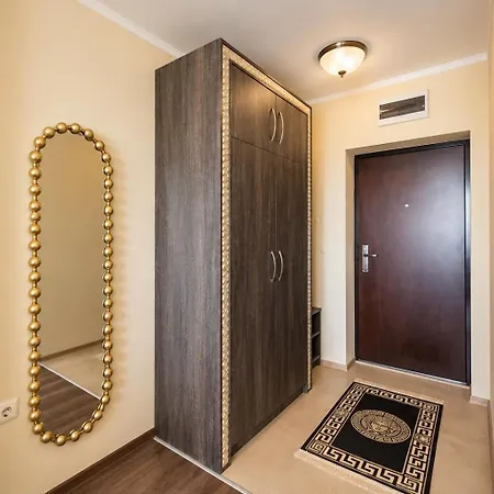 Апартаменти Elegant 1br With Sea Panorama - Argisht Palace Варна